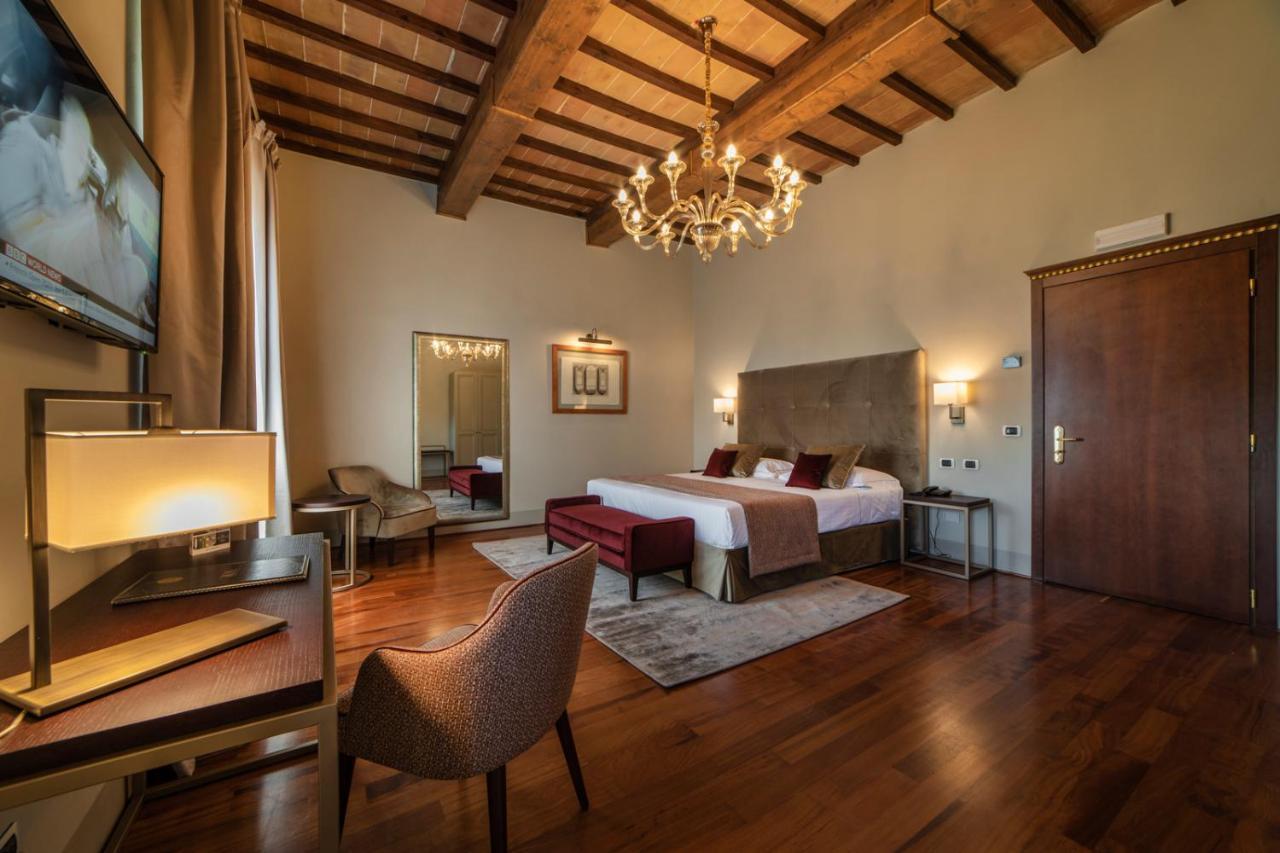 Relais Della Rovere กอลเลวัลเดลซา ภายนอก รูปภาพ