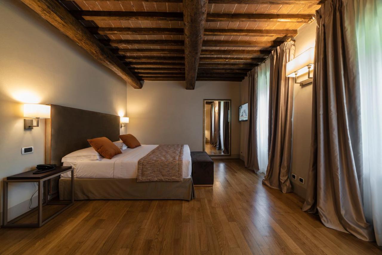 Relais Della Rovere กอลเลวัลเดลซา ภายนอก รูปภาพ