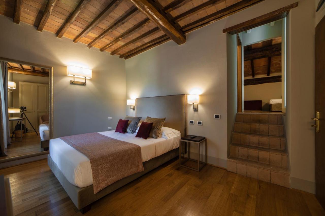 Relais Della Rovere กอลเลวัลเดลซา ภายนอก รูปภาพ