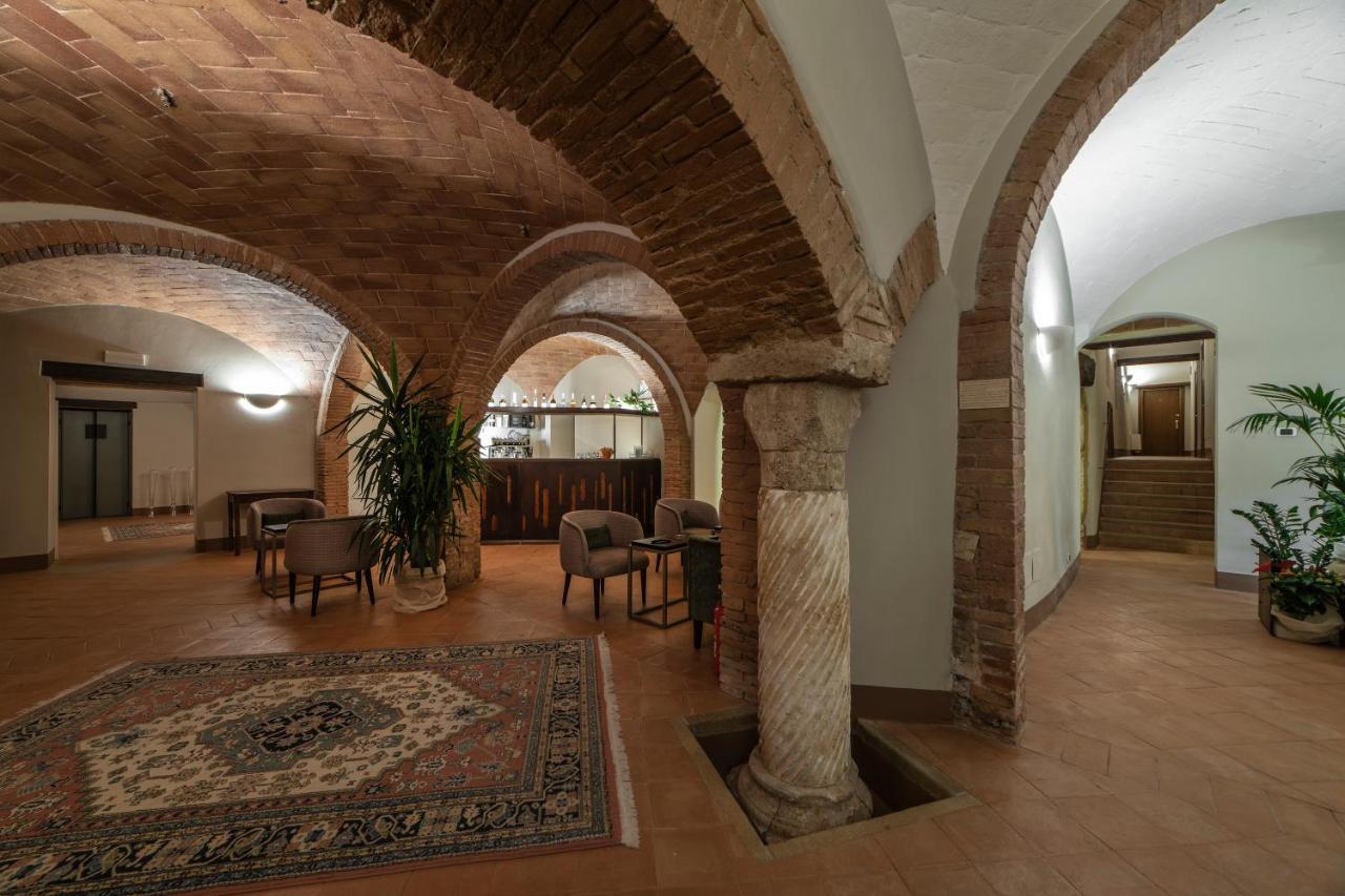 Relais Della Rovere กอลเลวัลเดลซา ภายนอก รูปภาพ