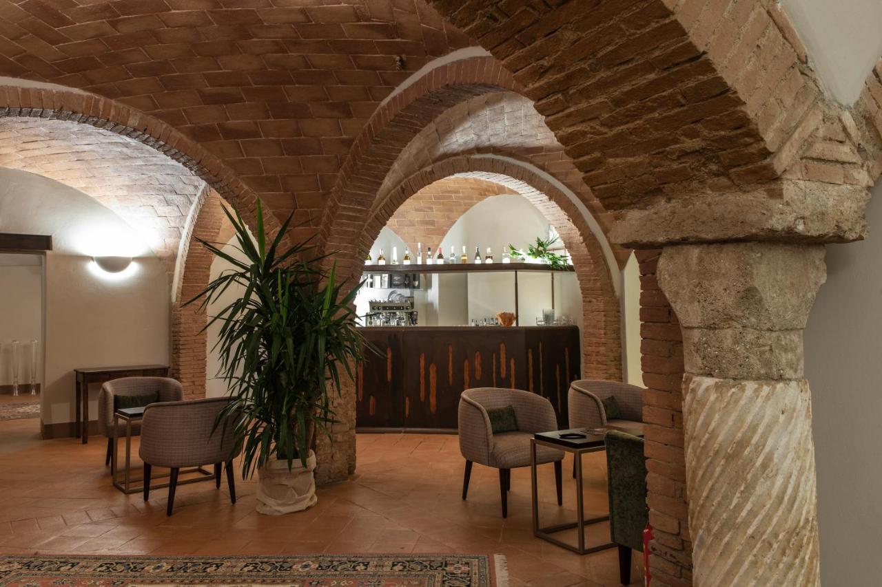 Relais Della Rovere กอลเลวัลเดลซา ภายนอก รูปภาพ