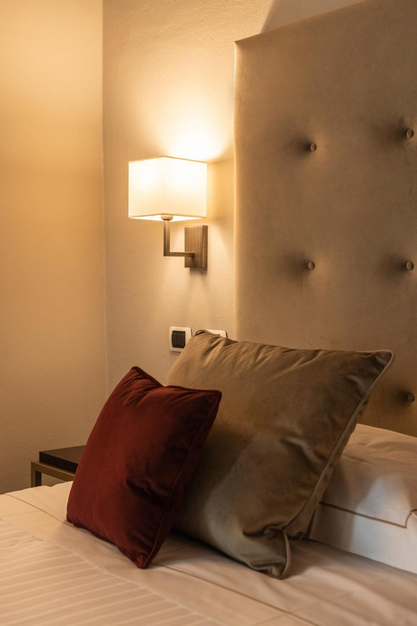 Relais Della Rovere กอลเลวัลเดลซา ภายนอก รูปภาพ